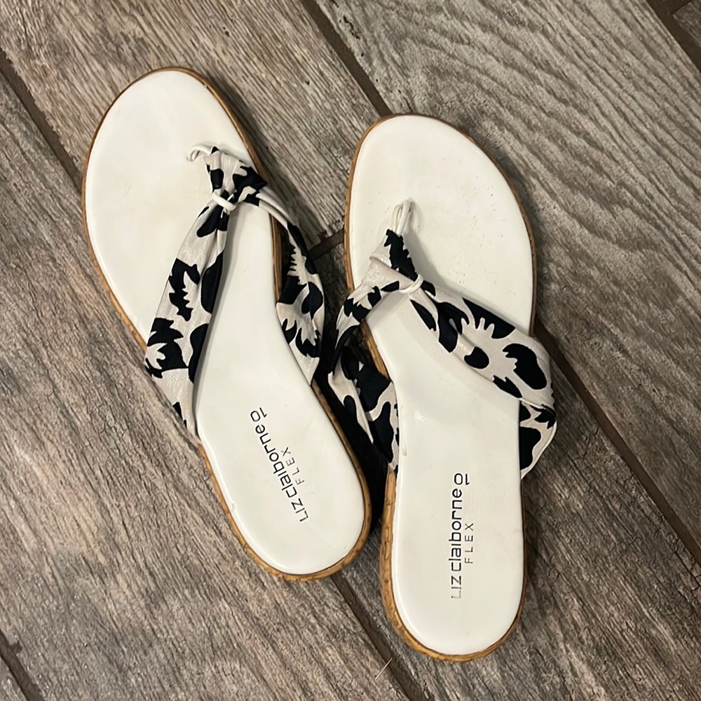 Black and White flip-flop sandal